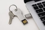 32GB Key Shape USB 2.0 Pen Drive | Metal Keychain Flash Drive | Portable & Reliable Storage for Laptop, PC, Mobile, Tablet, Car Audio & Music - Image 4